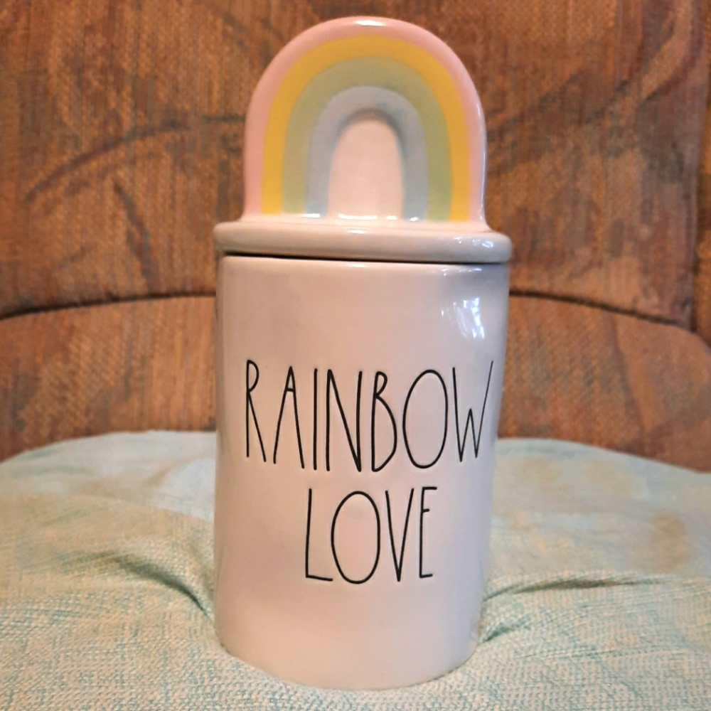 Rae Dunn Rainbow Candle - Picture 1 of 3